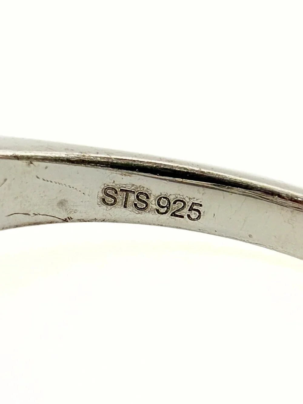 Contemporary Marked Sterling Silver Five Heart Stone Anniversary Band Ring Sz10